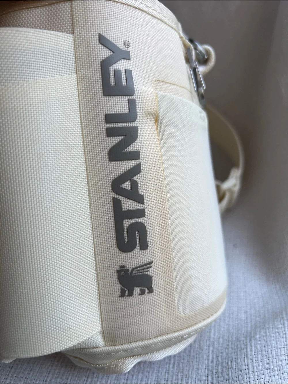 Stanley Cream Insulated Tumbler Sling Carrier with Pockets